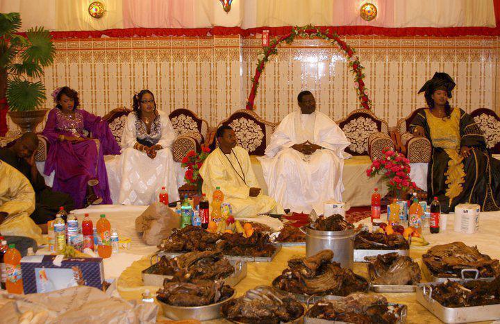 Cheikh Béthio toujours entouré de ses "berndés"