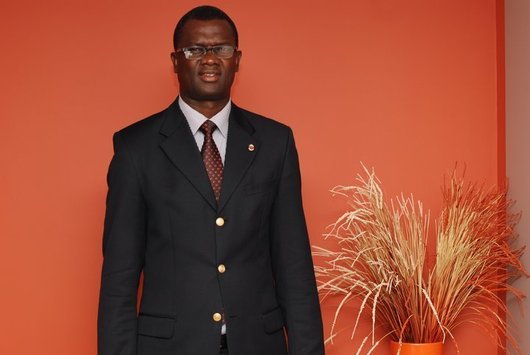 Voici Pierre Mbow le patron de l'hotel Terrou Bi