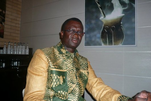 Voici Pierre Mbow le patron de l'hotel Terrou Bi