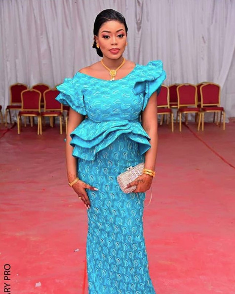 PHOTOS - La belle-fille de Moustapha Cissé Lô a cassé la baraque le jour du baptême de son fils PHOTOS - La belle-fille de Moustapha Cissé Lô a cassé la baraque le jour du baptême de son fils