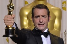 "Les infidèles" : ce que Jean Dujardin a planqué aux Américains