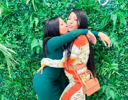 PHOTOS – Miami: Zeyna Ndour en toute complicité avec sa mère Viviane Chidid