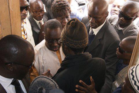 [Photos - Vidéos]  "Y en a marre" expose ses préoccupations au candidat Macky Sall -
