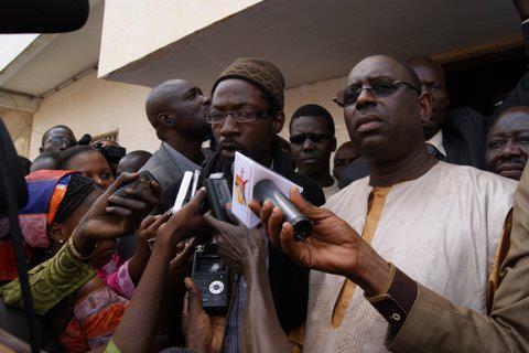 [Photos - Vidéos]  "Y en a marre" expose ses préoccupations au candidat Macky Sall -