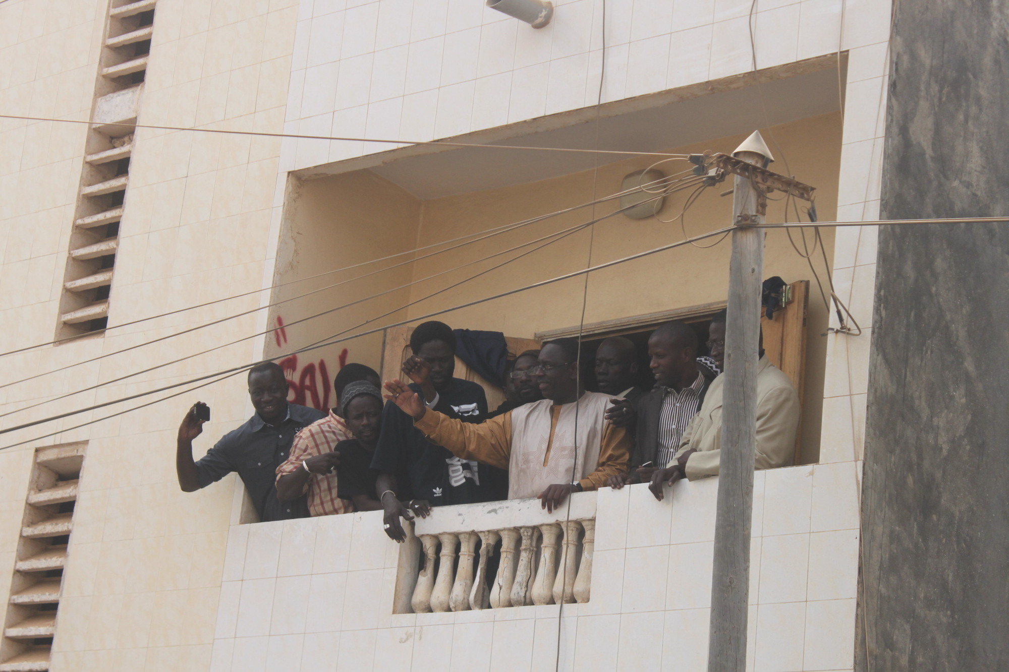 [Photos - Vidéos]  "Y en a marre" expose ses préoccupations au candidat Macky Sall -