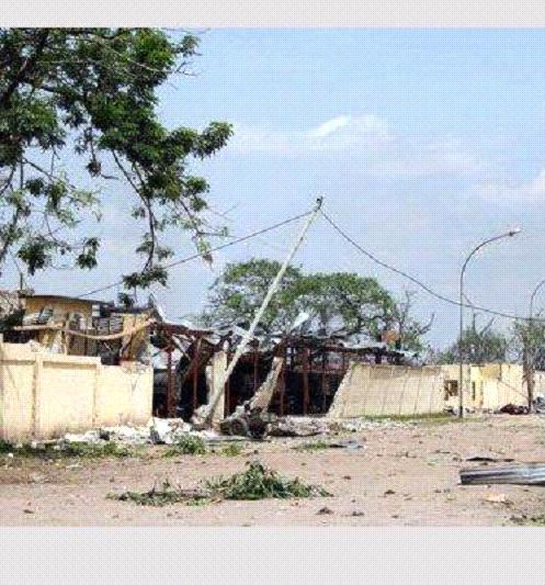 Photos de l'explosion d'un dépôt de munition a Brazzaville