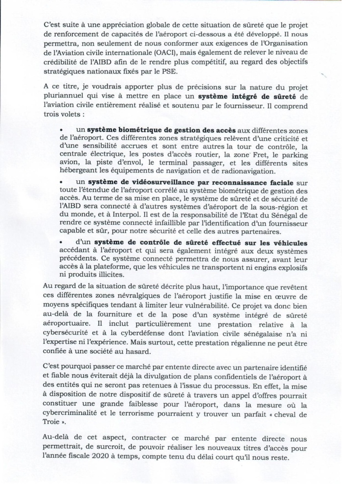 Un marché de gré à gré pollue encore l'atmosphère à l'aéroport international de Blaise Diagne Un marché de gré à gré pollue encore l'atmosphère à l'aéroport international de Blaise Diagne