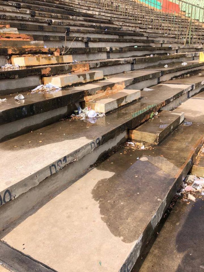 Photos: Regardez l'état de délabrement du stade Léopold Senghor