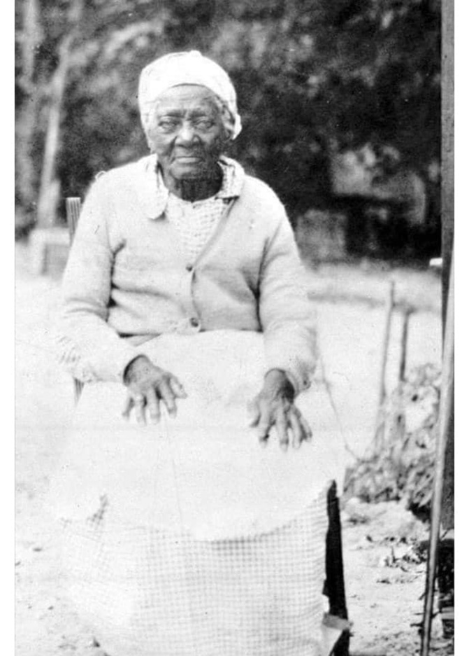 ANNA KINGSLEY... ou ANTA MADGIGIN NJAÏ - ANTA MADJIGUENE NDIAYE. ANNA KINGSLEY... ou ANTA MADGIGIN NJAÏ - ANTA MADJIGUENE NDIAYE.