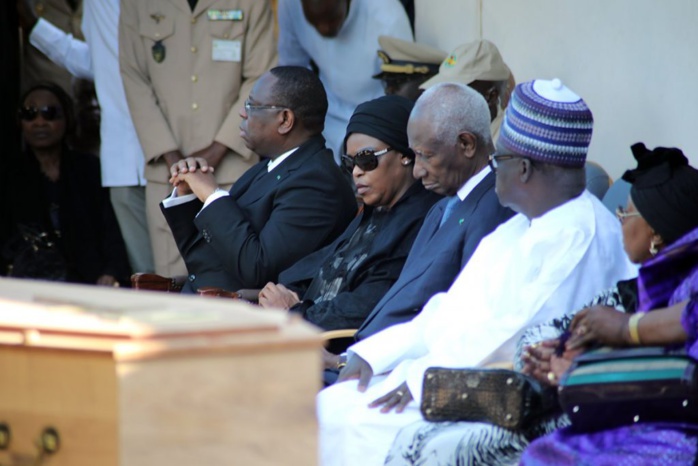 PHOTOS – Les images tristes de la levée du corps de l’épouse de Léopold Sédar Senghor, Colette Senghor