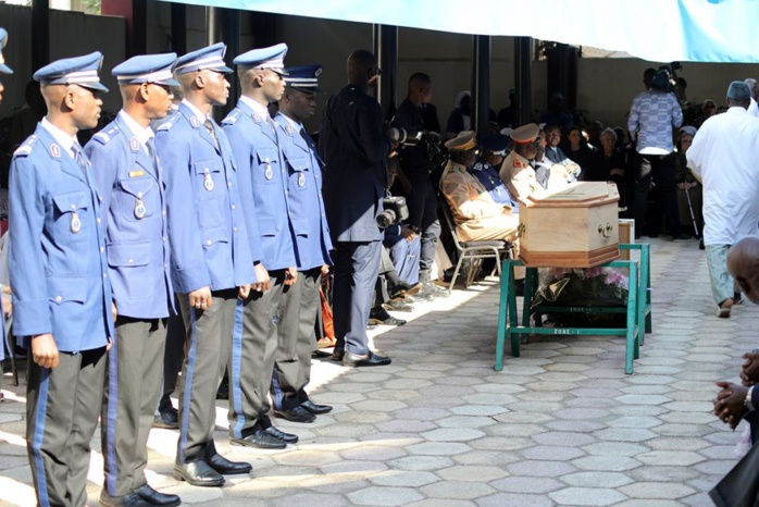 PHOTOS – Les images tristes de la levée du corps de l’épouse de Léopold Sédar Senghor, Colette Senghor