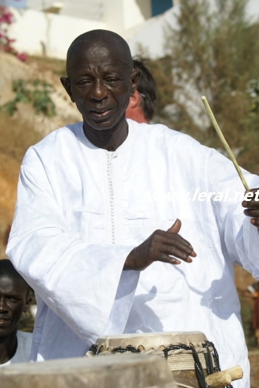 Doudou Ndiaye Rose: Grand maître des tambours