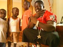 Le lutteur Zoss est devenu papa : Il a baptisé hier son premier enfant !