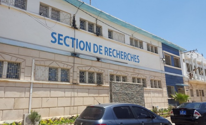 De supposés gendarmes de la Section de Recherches auteurs de vol, le commandant Mbengue dément