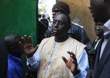 Budget 2012 : Macky Sall promet de supprimer les rubrique "bizarres"