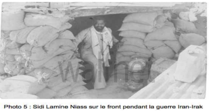 Photo inédite : Sidy Lamine Niasse sur la ligne de front pendant la guerre Iran-Irak