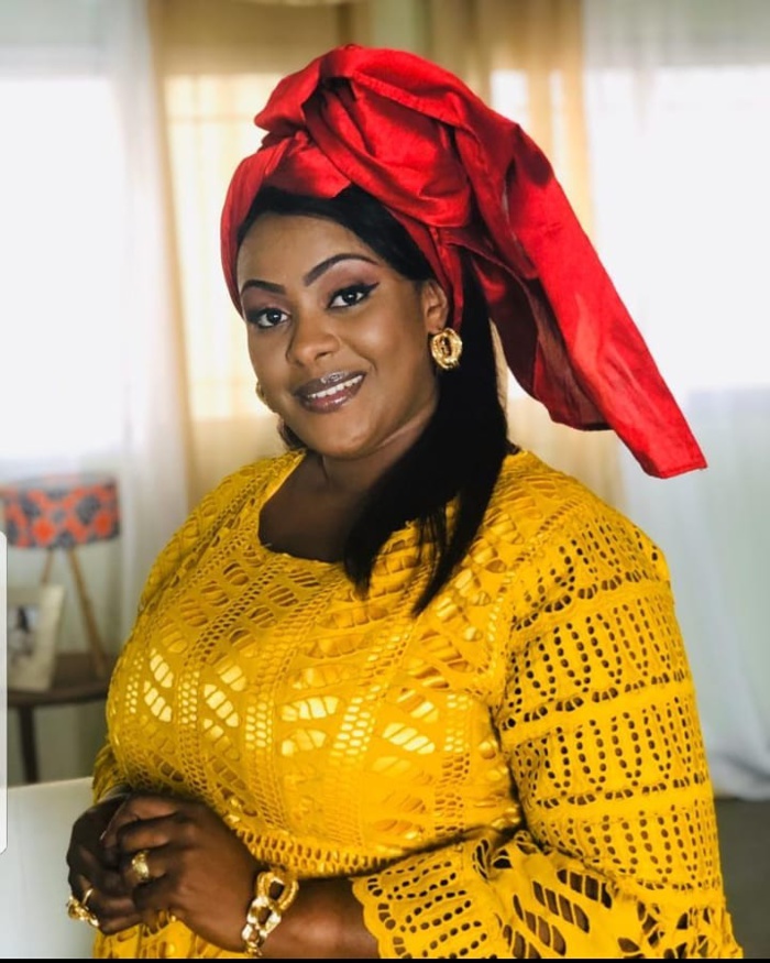PHOTOS - L’actrice Adja enflamme la toile avec ses différentes tenues