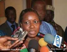 Innocence Ntap: "Je reste dans le parti"