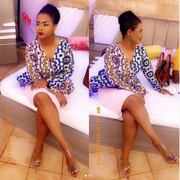 PHOTOS : Merry Bèye Diouf de la Tfm rayonnante, elle étale sa beauté et sa classe