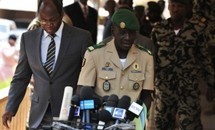 Au Mali, l’armée en fuite se replie sur Bamako