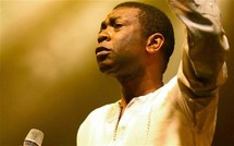 Macky offre à Youssou Ndour la 4e licence de téléphonie mobile