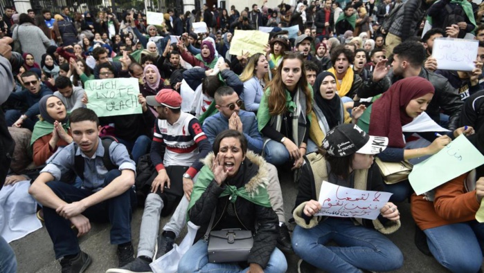 Algérie: Nouvelles manifestations étudiantes pour dire «non» à la présidentielle
