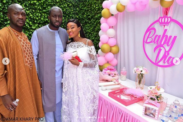 PHOTOS - Le baptême royal de ce couple sénégalais illumine la toile PHOTOS - Le baptême royal de ce couple sénégalais illumine la toile