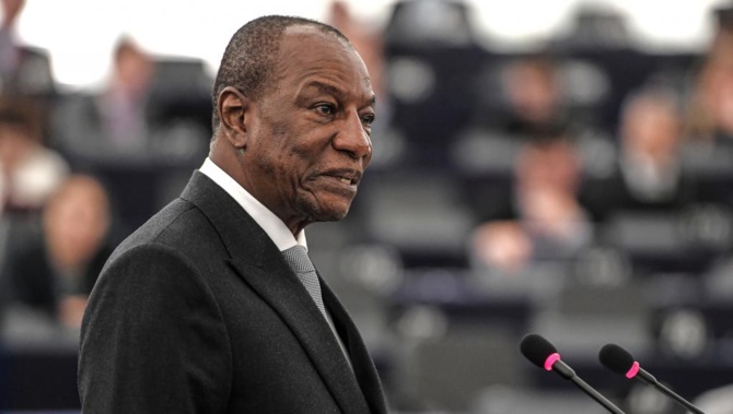 Guinée: le président Alpha Condé annonce un projet de nouvelle Constitution