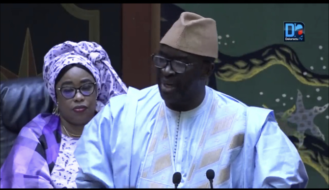 Moustapha Cissé Lô enfonce le clou: « Nous ne sommes pas des esclaves de Macky Sall »