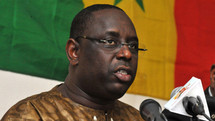 Macky Sall plonge le pays en eaux troubles