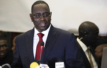  Macky Sall "enterre" l’ère des fortes délégations "à la Wade"