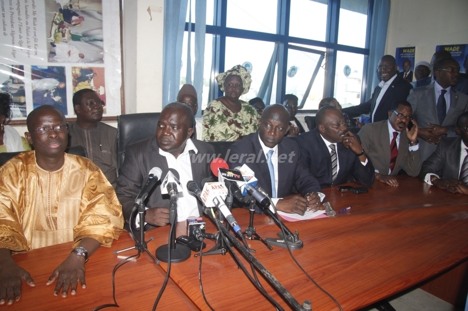 PAPE DIOP ET LES FRONDEURS DU PDS CREENT L'ALLIANCE BOKK GUISS GUISS POUR DEFIER WADE