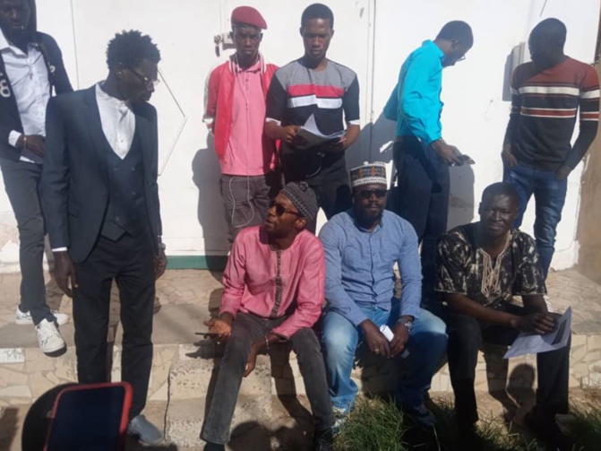 Photos:Le Centre Bopp met "Noo Lank" à la rue en refusant d'abriter sa conférence de presse
