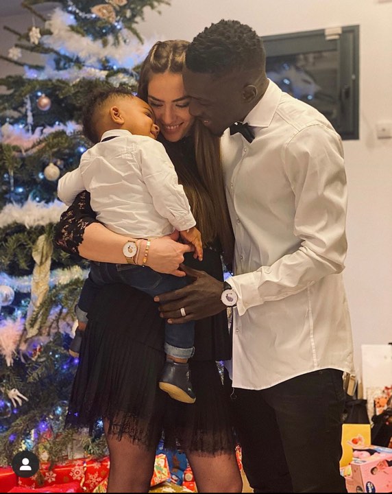 Les nouvelles photos de Gana Guèye et sa famille Les nouvelles photos de Gana Guèye et sa famille