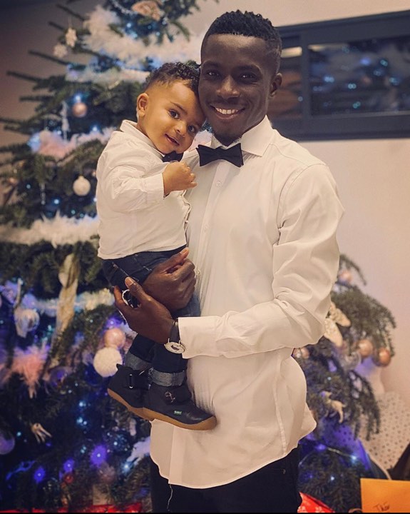 Les nouvelles photos de Gana Guèye et sa famille Les nouvelles photos de Gana Guèye et sa famille