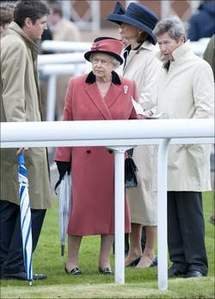 La reine Elizabeth II fête ses 86 ans en famille