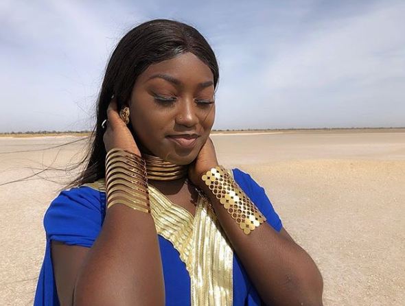 PHOTOS - Yesni, la ravissante fille dans le nouveau clip de Youssou Ndour, fait sensation sur la toile
