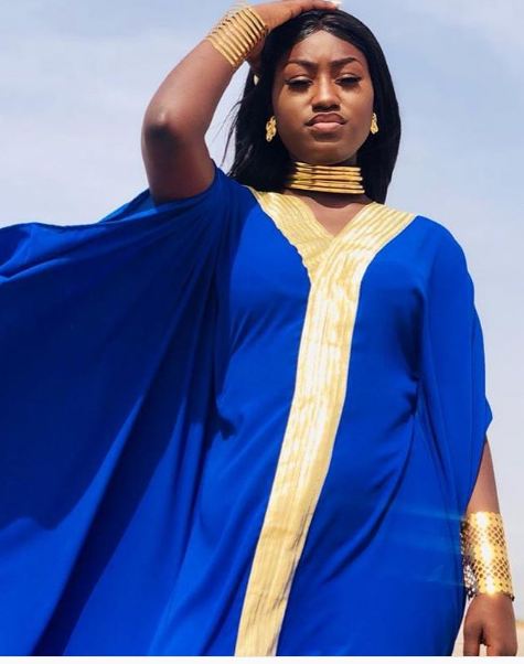 PHOTOS - Yesni, la ravissante fille dans le nouveau clip de Youssou Ndour, fait sensation sur la toile PHOTOS - Yesni, la ravissante fille dans le nouveau clip de Youssou Ndour, fait sensation sur la toile