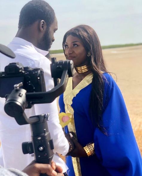 PHOTOS - Yesni, la ravissante fille dans le nouveau clip de Youssou Ndour, fait sensation sur la toile