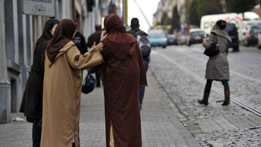 Amnesty dénonce les discriminations à l'encontre des musulmans en Europe