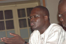 Le Maire de dakar khalifa Sall sur L'absence d'eclairage sur L'autoroute : «Des vandales ont déterré les câbles ...»
