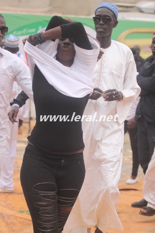Ndèye Gueye se déshabille dans l'aréne