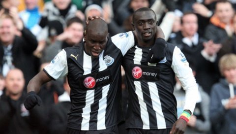 Papiss Demba Cissé réalise un doublé et donne espoir à Newcastle