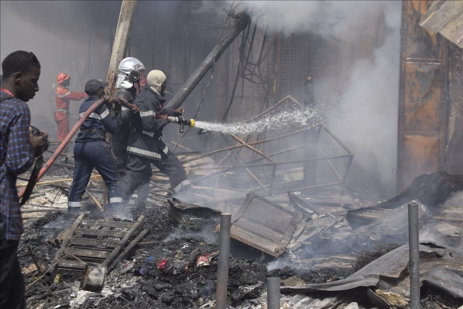 Incendie au marché Petersen: plus de peur que de mal