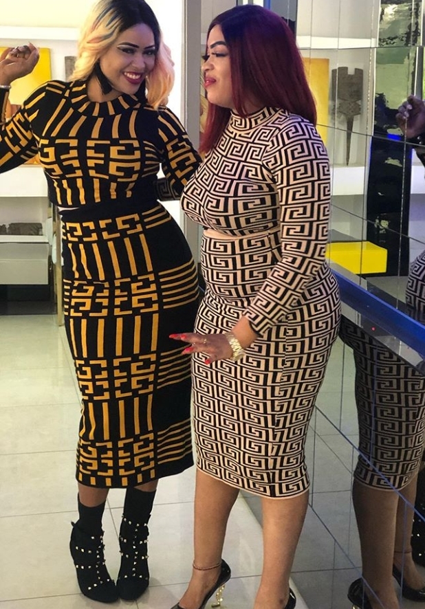 PHOTOS - Belle complicité entre Guigui et Oumou Sow PHOTOS - Belle complicité entre Guigui et Oumou Sow