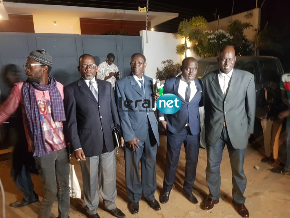 Exclusivité: Les images de la rencontre PDS  - Nio Lank chez Me Abdoulaye Wade à Mermoz