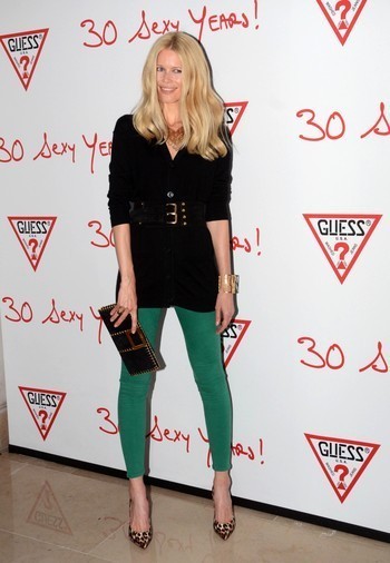 Photo : Claudia Schiffer divine pour l'anniversaire de Guess