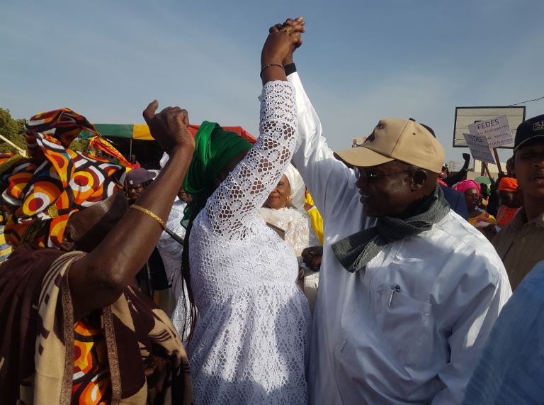 Lancement de la Tournée Nationale du Mouvement des femmes de l'APR: Les images de la rencontre à Rufisque ! Lancement de la Tournée Nationale du Mouvement des femmes de l'APR: Les images de la rencontre à Rufisque !