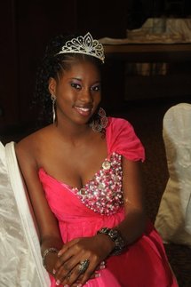 Tacko Fatim Thiam ex Miss: " Je suis une célibataire, un cœur à prendre"