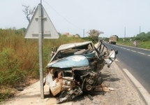 Un Accident Sur La Route De Mbour, Fait Un Mort Et Plusieurs Blessés Graves